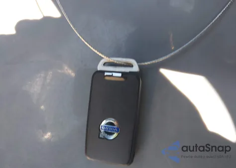 2016 Volvo S60 T5 Drive-E Premier z USA, uszkodzony, nr VIN YV126MFKXG1392877